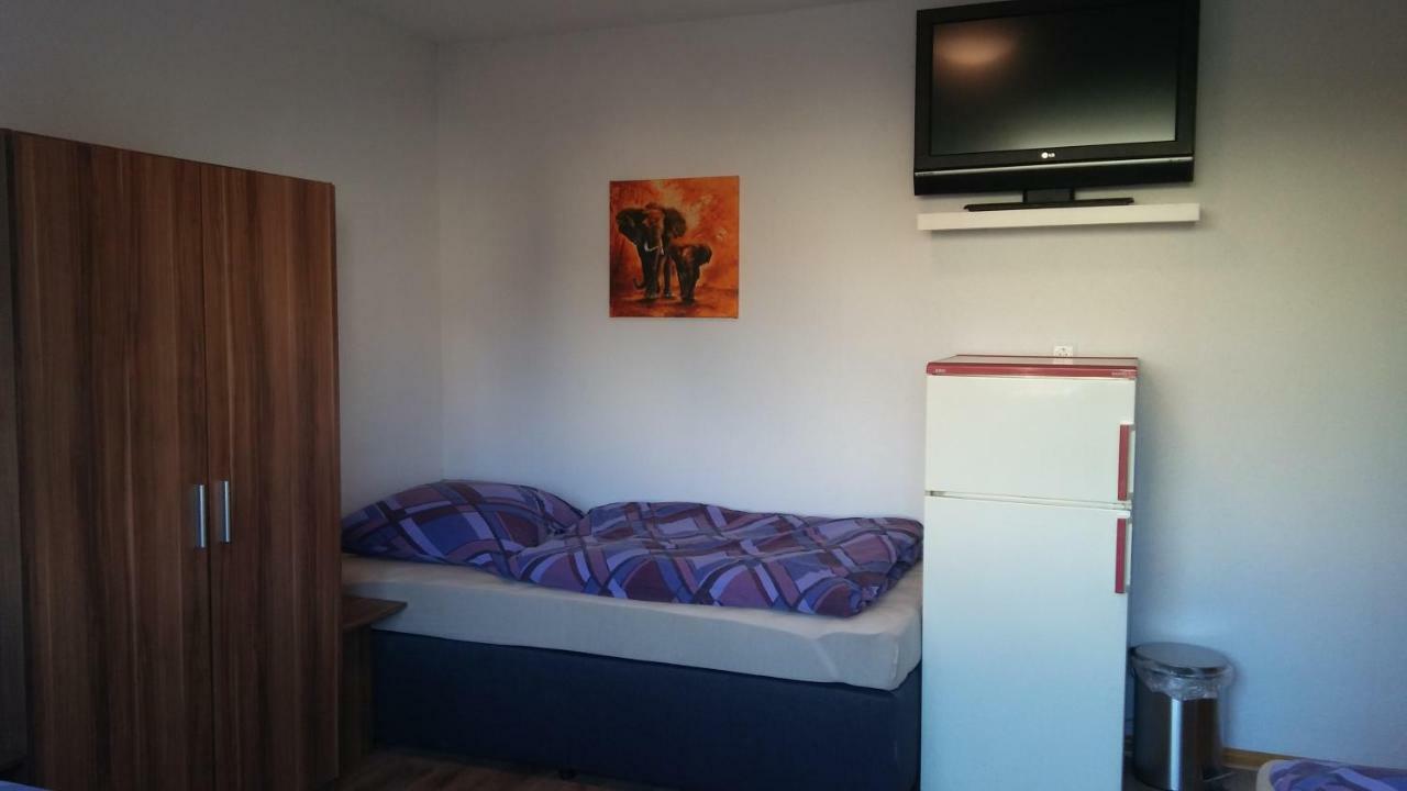 Ferienwohnung Sleepcentral Düsseldorf Exterior foto