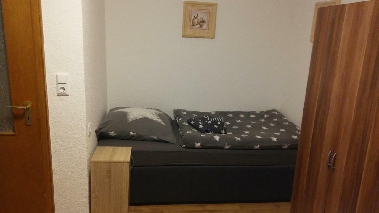 Ferienwohnung Sleepcentral Düsseldorf Exterior foto