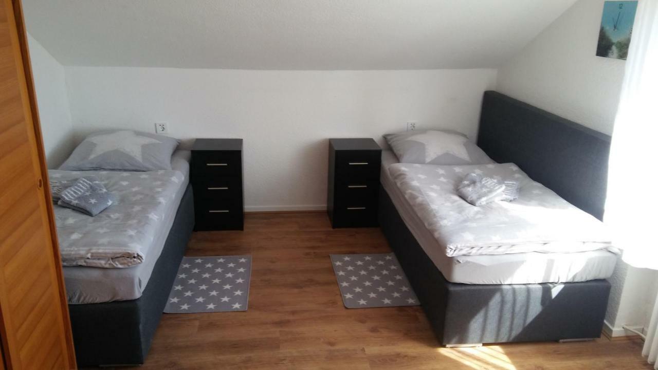 Ferienwohnung Sleepcentral Düsseldorf Exterior foto